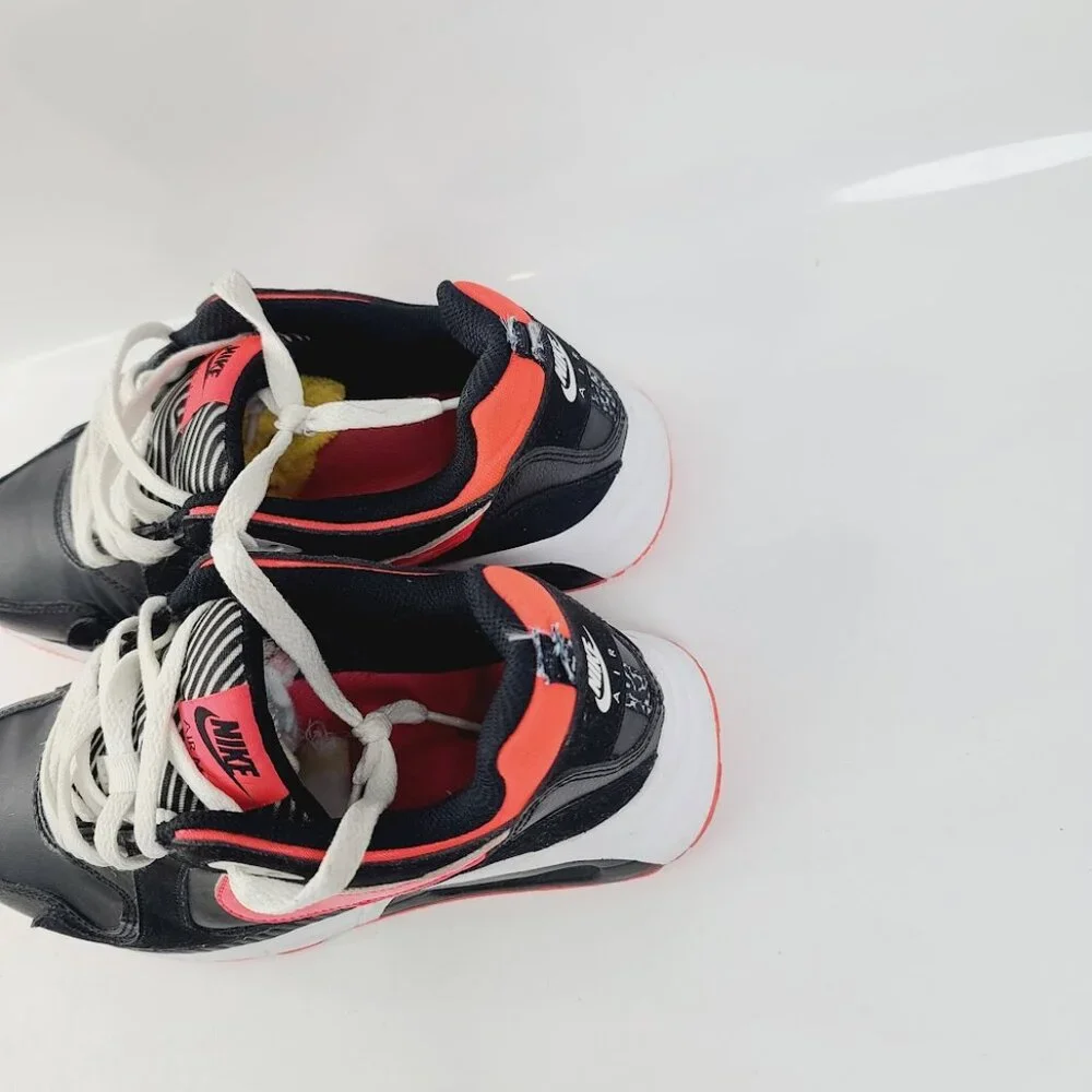 Nike Youth Girls Black Punch Red Air Max Trax 644470-003 Running Shoes Size 5.5Y